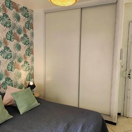 A Getaway For Two Book This Unique Cozy Studio! Saint-Raphaël